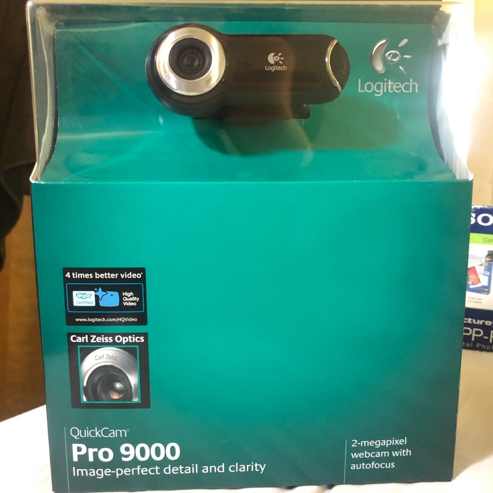 Logitech QuickCam Pro 9000 Camera Webcam